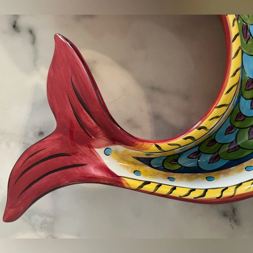 Vintage Tabletops Gallery Messino Fish Platter Chip and Dip HAND PAINTED 15”x10” - Picture 6 of 8